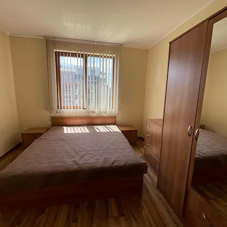 Private In Apolon