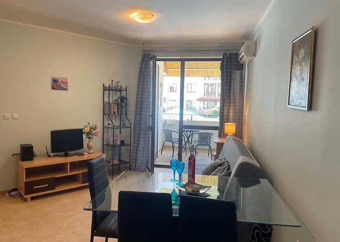 Private In Apolon * Ravda