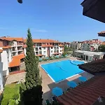 Private In Apolon Apartment
