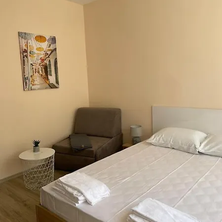Private In Apolon Apartamento