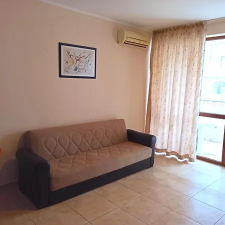 Private In Apolon Apartamento