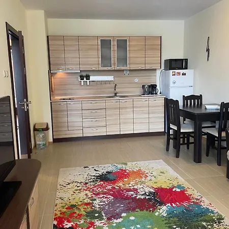 Private In Apolon