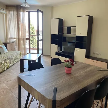 Private In Apolon