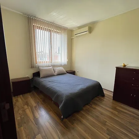 Private In Apolon Apartamento