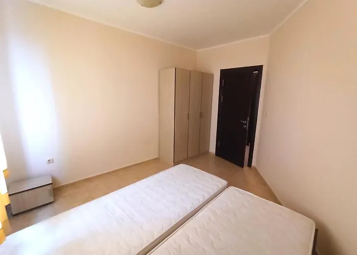 Private In Apolon * ラヴダ