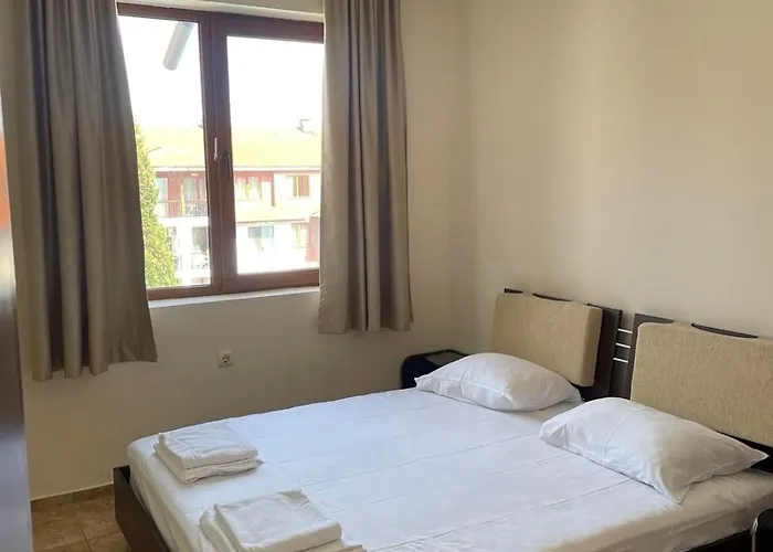 Private In Apolon ラヴダ